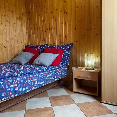 Apartament Roby 45 *